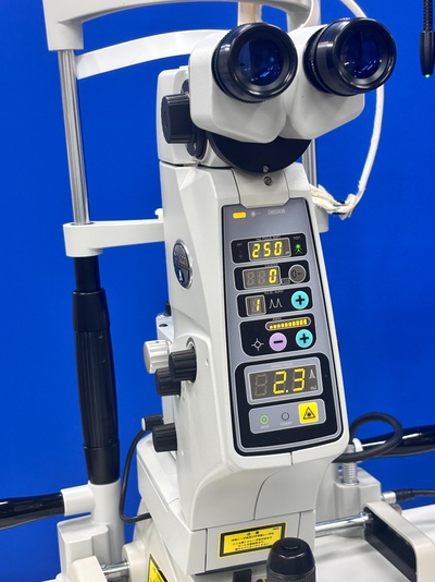 Compact Packable YAG Laser&nbsp;|&nbsp;NIDEK&nbsp;|&nbsp;YC-1800
