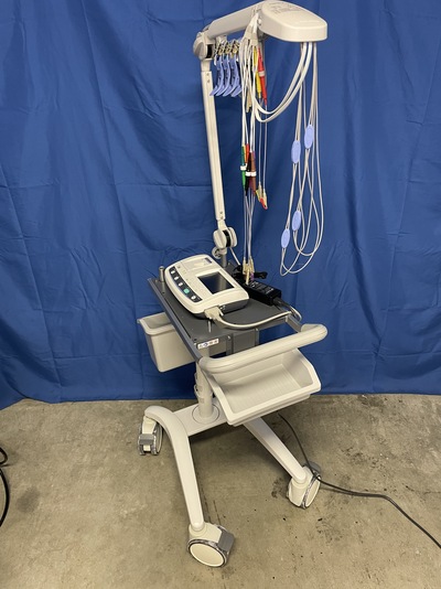 多機能心電計&nbsp;|&nbsp;日本光電工業株式会社&nbsp;|&nbsp;ECG-3150の写真