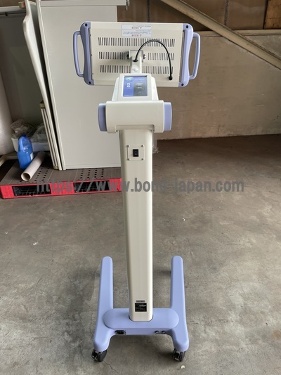 赤外線治療器&nbsp;|&nbsp;株式会社日本メディックス&nbsp;|&nbsp;ｾﾗﾋﾟｱ3300 PH-L3300Eの写真