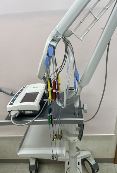 多機能心電計&nbsp;|&nbsp;日本光電工業株式会社&nbsp;|&nbsp;ECG-3150の写真