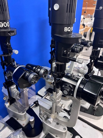 slitlamps&nbsp;|&nbsp;HAAG-STREIT&nbsp;|&nbsp;5x BQ900, 1x BM900, BC900 with 5x tonometer