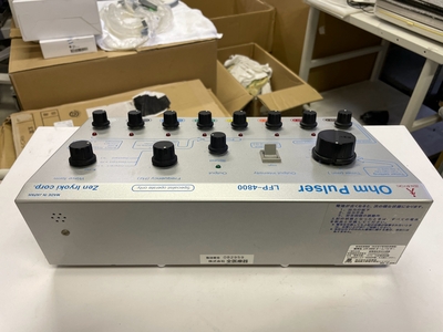 針電極低周波治療器&nbsp;|&nbsp;株式会社全医療器&nbsp;|&nbsp;オームパルサーLFP-4800の写真
