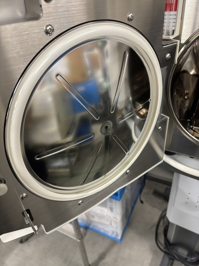 自動高圧蒸気滅菌器&nbsp;|&nbsp;株式会社ユヤマ&nbsp;|&nbsp;YS-A-C108の写真