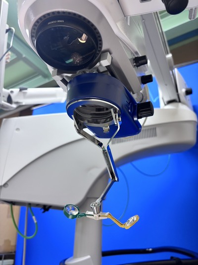 ZEISS OPMI LUMERA 700 / RESIGHT 700 / CALLISTO eye&nbsp;|&nbsp;Carl Zeiss&nbsp;|&nbsp;OPMI LUMERA 700 + RESIGHT 700 + Callisto Eye Navigation Monitor