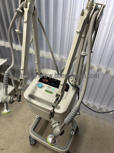 赤外線治療器(スーパーライザー)&nbsp;|&nbsp;東京医研株式会社&nbsp;|&nbsp;PXの写真