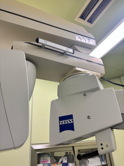 roofing type Surgical Microscope&nbsp;|&nbsp;Carl Zeiss&nbsp;|&nbsp;OPMI VISU200