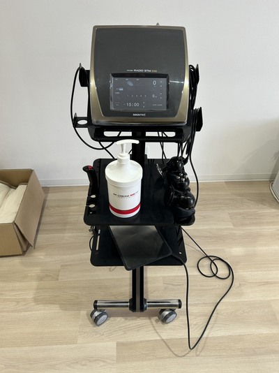 高周波温熱機器（ラジオスティム）&nbsp;|&nbsp;酒井医療株式会社&nbsp;|&nbsp;MH2の写真