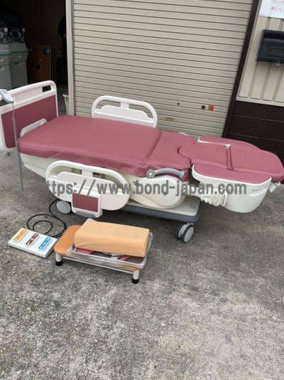分娩台&nbsp;|&nbsp;アトムメディカル株式会社&nbsp;|&nbsp;マミージョイ LDRの写真