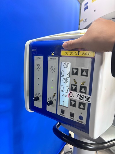 Ophthalmic Surgical Microscope&nbsp;|&nbsp;Carl Zeiss&nbsp;|&nbsp;OPMI VISU 210 S88