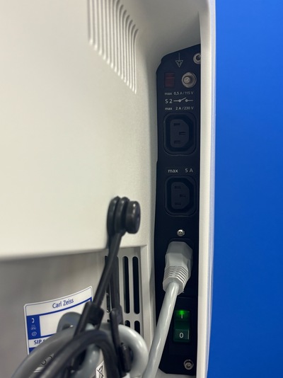 Ophthalmic Surgical Microscope&nbsp;|&nbsp;Carl Zeiss&nbsp;|&nbsp;OPMI VISU 210 S88