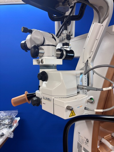 advanced ophthalmic surgical microscope + advanced digital surgical planning and guidance platform&nbsp;|&nbsp;Alcon&nbsp;|&nbsp;LuxOR® Revalia LX3 + VERION