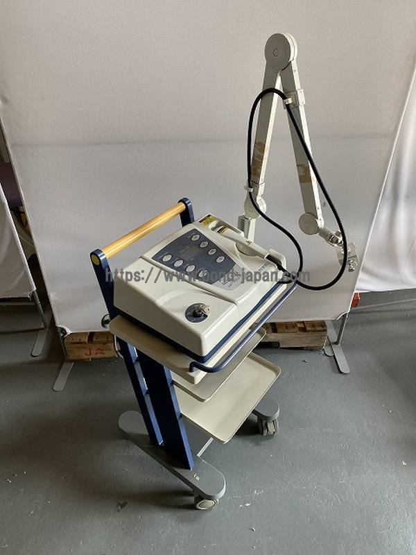 半導体レーザー治療器｜持田シーメンスメディカルシステム株式会社 