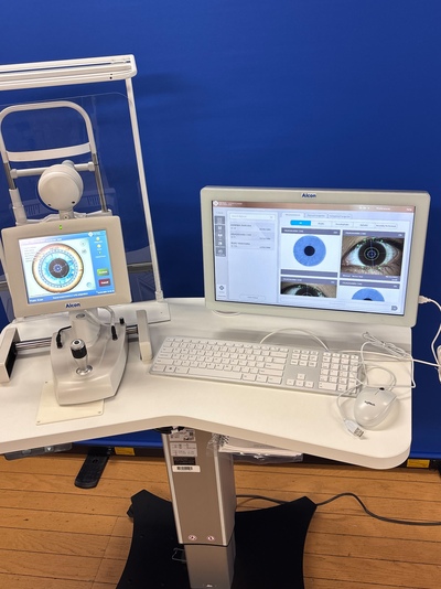 advanced ophthalmic surgical microscope + advanced digital surgical planning and guidance platform&nbsp;|&nbsp;Alcon&nbsp;|&nbsp;LuxOR® Revalia LX3 + VERION