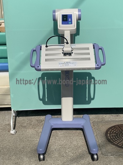赤外線治療器 株式会社日本メディックス ｾﾗﾋﾟｱ3300 PH-L3300E