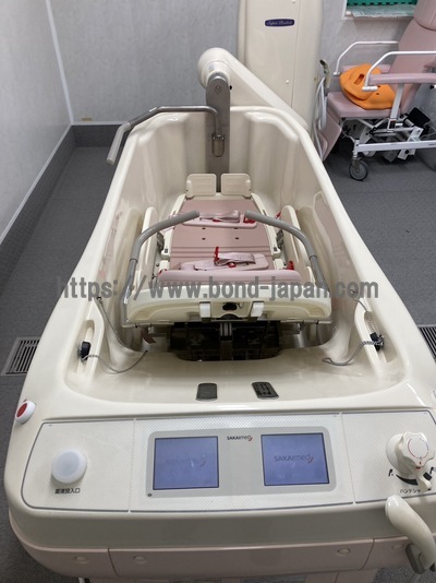 特殊浴槽　スーパーラダリバス | 酒井医療株式会社 | RAL-300Lの写真