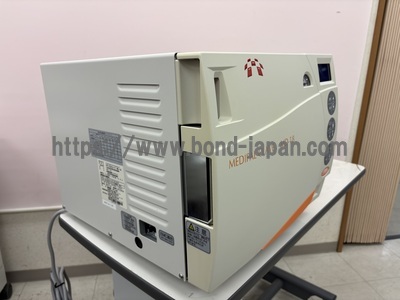 高圧蒸気滅菌器 メディパルクレーブ | 株式会社ユヤマ | MD-18の写真