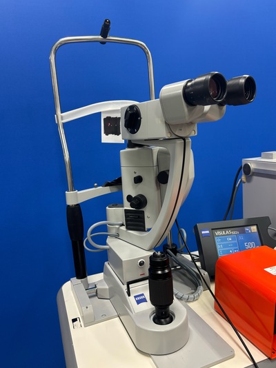 532 Green laser with a Slitlamp&nbsp;|&nbsp;Carl Zeiss&nbsp;|&nbsp;VISULAS 532S