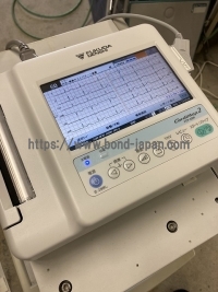 多機能心電計 | フクダ電子株式会社 | FCP-8200の写真