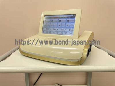 ハイボルテージ治療装置 | 伊藤超短波株式会社 | ES-4000の写真