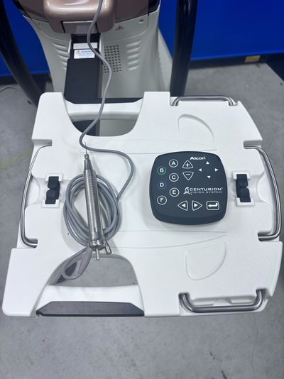 phacoemulsification, cataract surgery machine | Alcon | Centurion Vision System