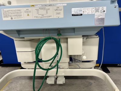 エア・シールズアイソレット保育器　Iaolette　8000　plus&nbsp;|&nbsp;ドレーゲルメディカルジャパン&nbsp;|&nbsp;18KP-1の写真