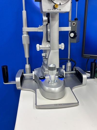 2020 - LED Slit lamp&nbsp;|&nbsp;TAKAGI&nbsp;|&nbsp;700 GL