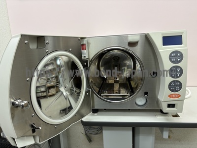 高圧蒸気滅菌器 メディパルクレーブ | 株式会社ユヤマ | MD-18の写真