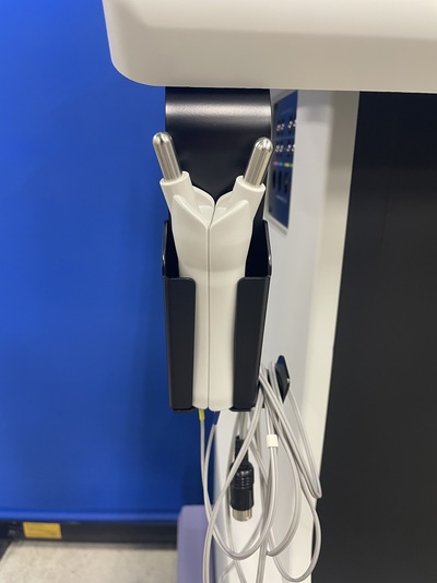 低周波治療器・干渉電流型低周波治療器組合せ理学療法機器　カイネタイザー&nbsp;|&nbsp;ミナト医科学株式会社&nbsp;|&nbsp;KT-108の写真