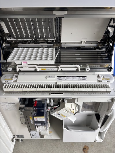 散剤･錠剤分包機&nbsp;|&nbsp;高園産業株式会社&nbsp;|&nbsp;Crestage Lite3の写真