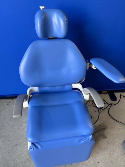 眼科専用　手術台 | タカラベルモント株式会社 | MEPRO3の写真