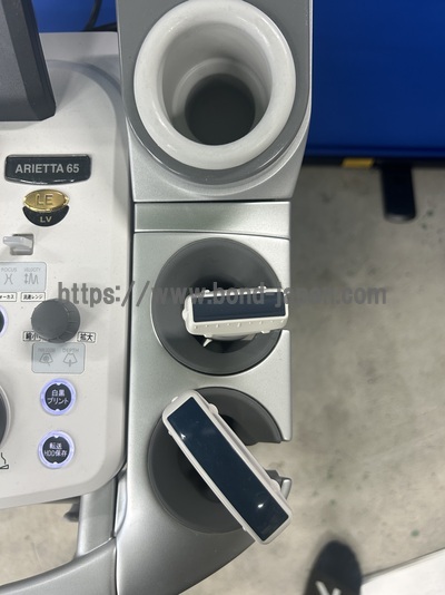 超音波診断装置/カラードプラ&nbsp;|&nbsp;富士フイルムヘルスケア&nbsp;|&nbsp;ARIETTA 65LELVの写真